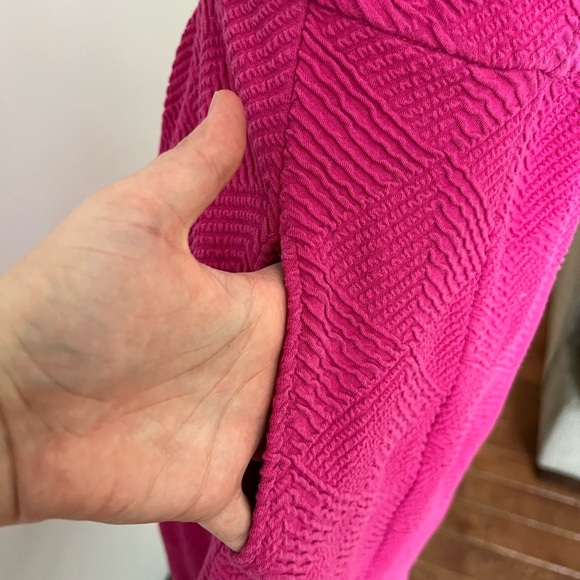 Buttoned back pink dress with pockets - Picture 2 of 6